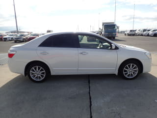 2010 TOYOTA Premio