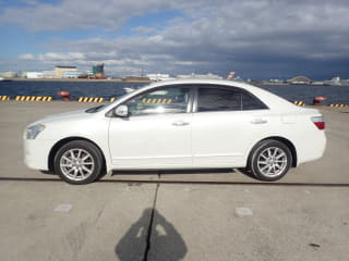 2010 TOYOTA Premio