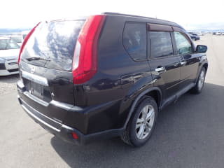2011 NISSAN X-Trail