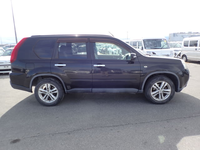 2011 NISSAN X-Trail