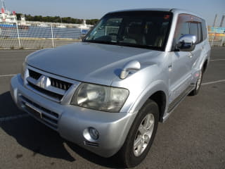 2005 MITSUBISHI Pajero