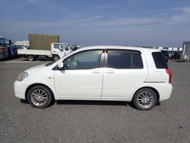 2009 TOYOTA Raum