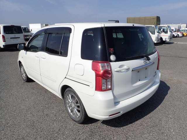2009 TOYOTA Raum