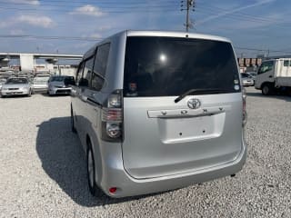 2007 TOYOTA Voxy