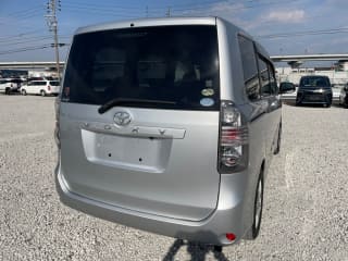 2007 TOYOTA Voxy