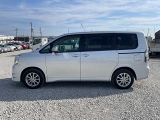 2007 TOYOTA Voxy
