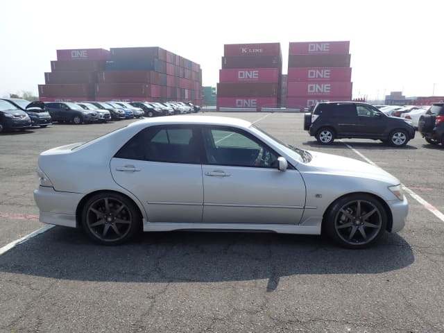 1998 TOYOTA Altezza