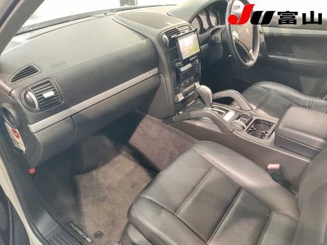 2005 Porsche Cayenne