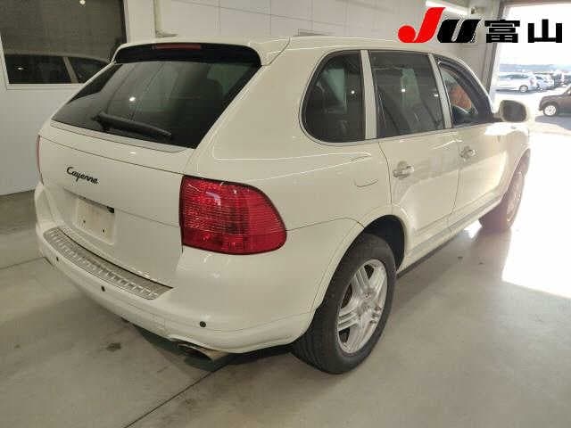 2005 Porsche Cayenne