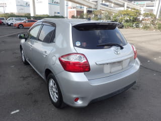 2010 TOYOTA Auris