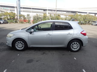 2010 TOYOTA Auris