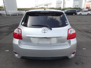 2010 TOYOTA Auris