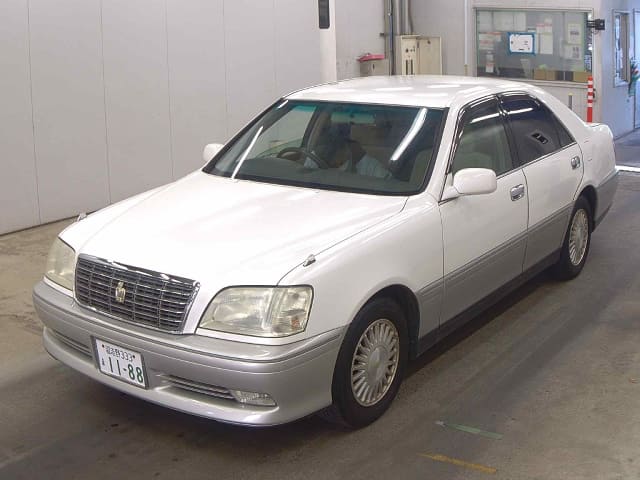 2001 TOYOTA Crown