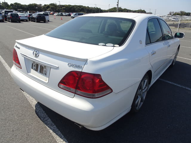 2005 TOYOTA Crown