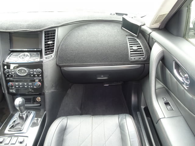 Infiniti FX thumbnail 32