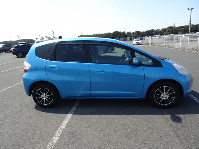 2010 HONDA Fit