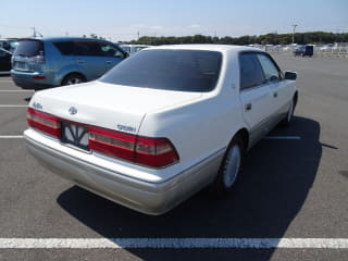 1996 TOYOTA Crown