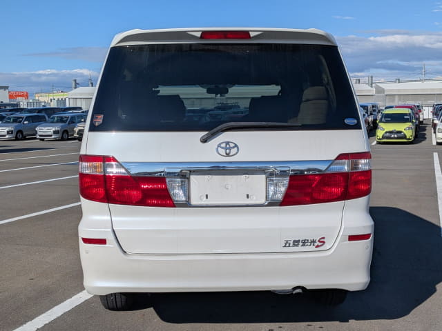 2004 TOYOTA Alphard