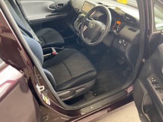 2011 TOYOTA Wish