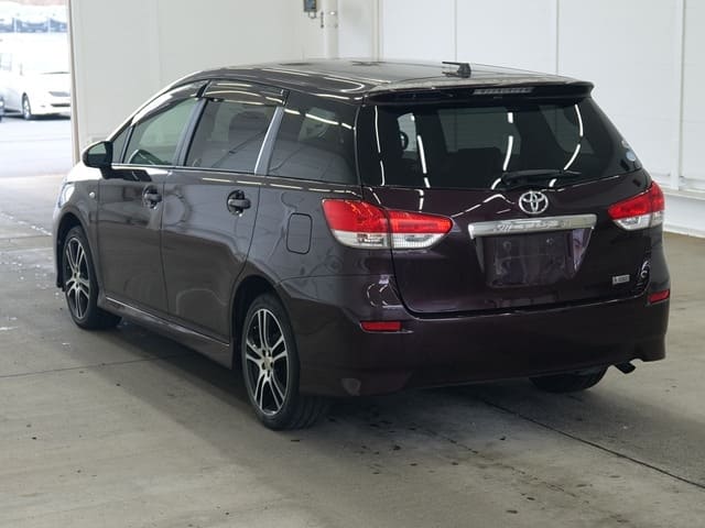 2011 TOYOTA Wish