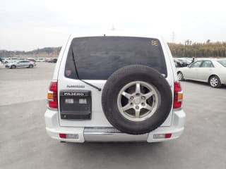 2001 MITSUBISHI Pajero