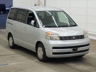 2002 TOYOTA Voxy