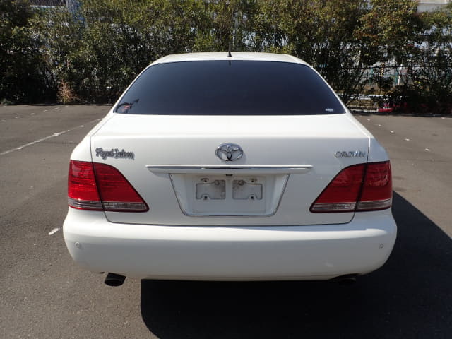 2004 TOYOTA Crown