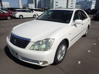 2004 TOYOTA Crown