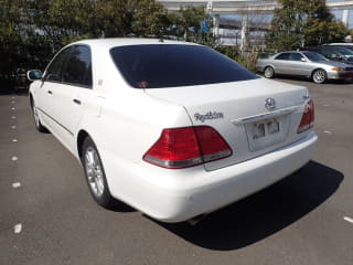 2004 TOYOTA Crown