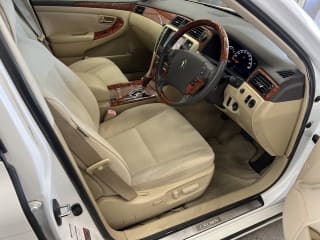 2004 TOYOTA Crown