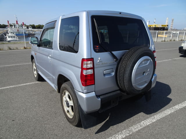 2009 MITSUBISHI Pajero Mini