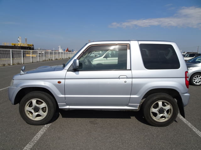 2009 MITSUBISHI Pajero Mini