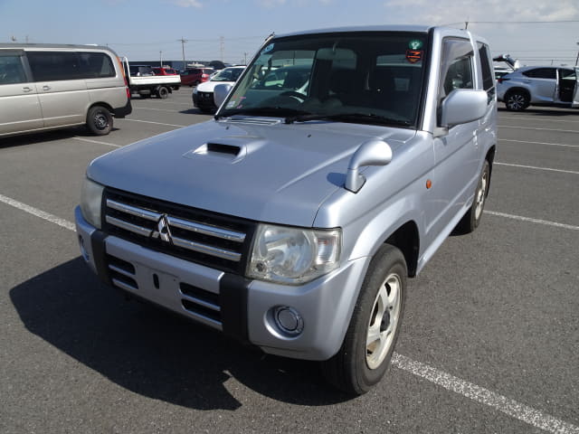 2009 MITSUBISHI Pajero Mini
