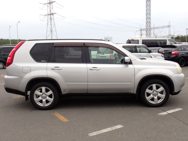 2010 NISSAN X-Trail