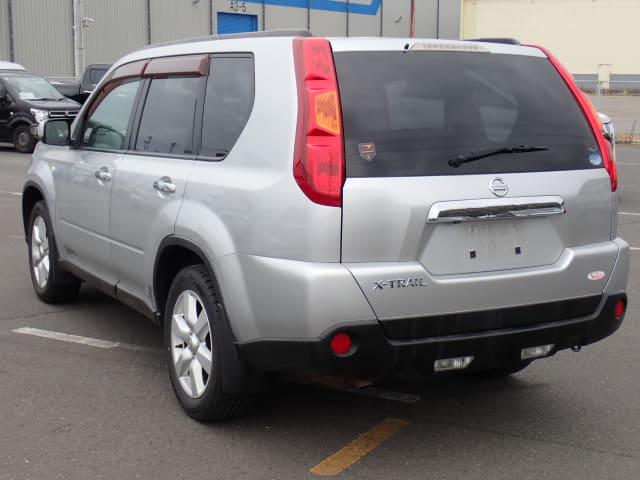 2010 NISSAN X-Trail