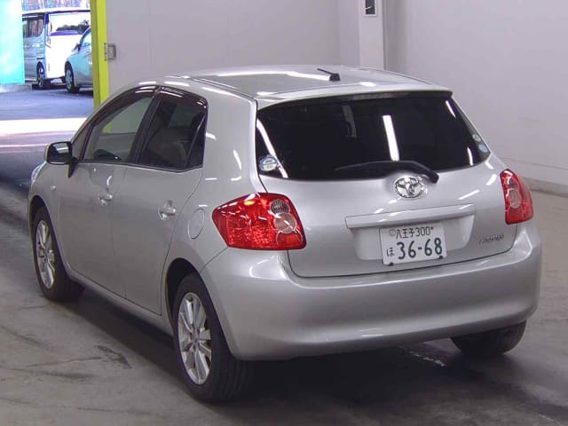 2007 TOYOTA Auris