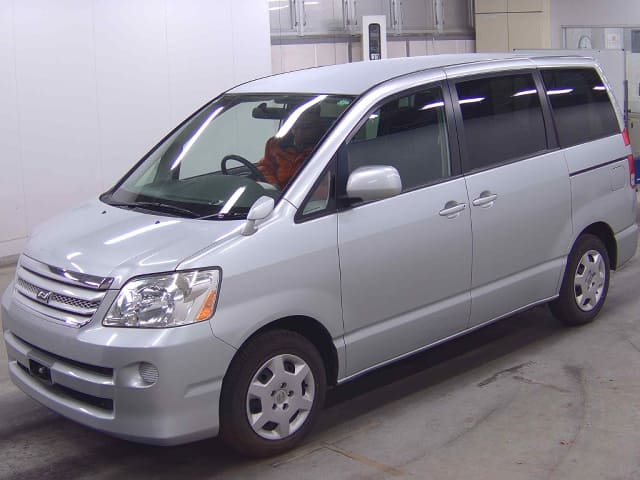 2007 TOYOTA Noah