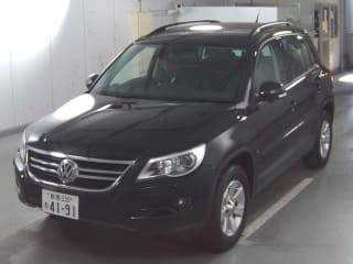 2010 VOLKSWAGEN Tiguan