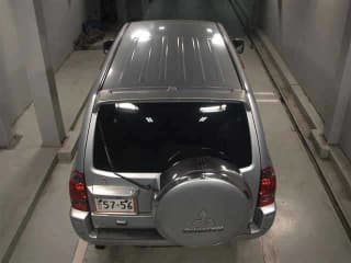 2005 MITSUBISHI Pajero