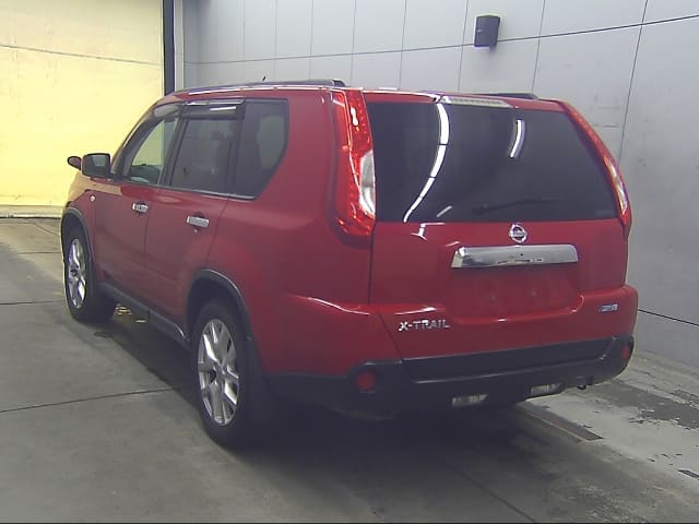 2010 NISSAN X-Trail