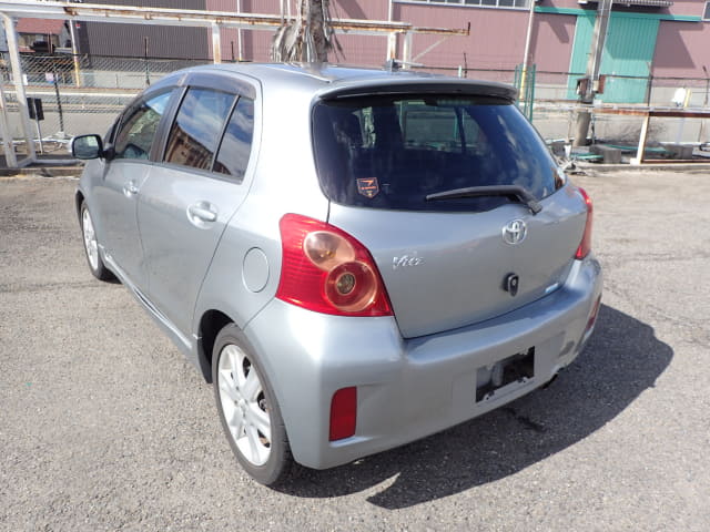 2009 TOYOTA Vitz