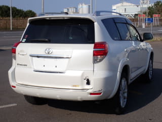 2011 TOYOTA Vanguard