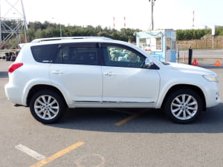 2011 TOYOTA Vanguard