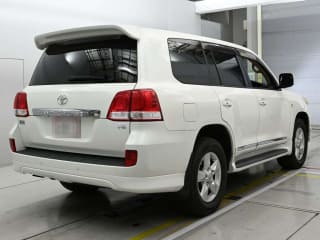 2011 TOYOTA Land Cruiser
