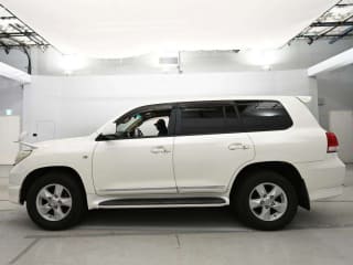 2011 TOYOTA Land Cruiser