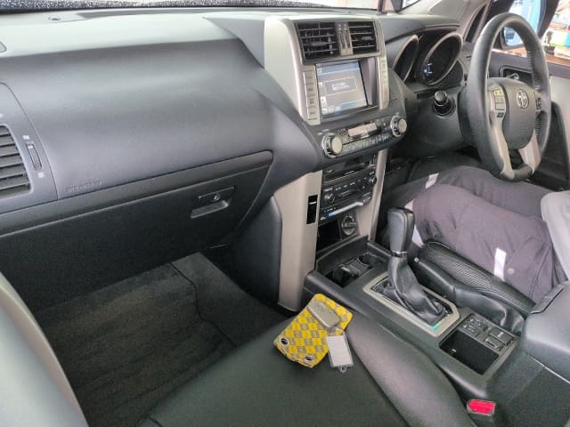 2011 TOYOTA Land Cruiser Prado