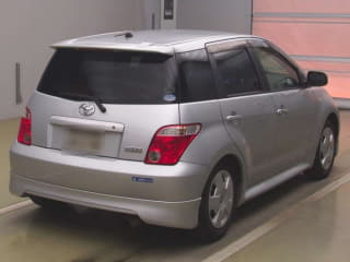 2005 TOYOTA IST