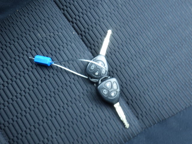 TOYOTA Voxy thumbnail 40