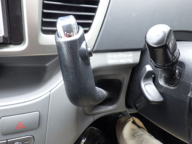 TOYOTA Voxy thumbnail 39