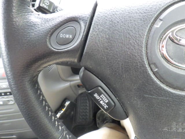 TOYOTA Voxy thumbnail 41